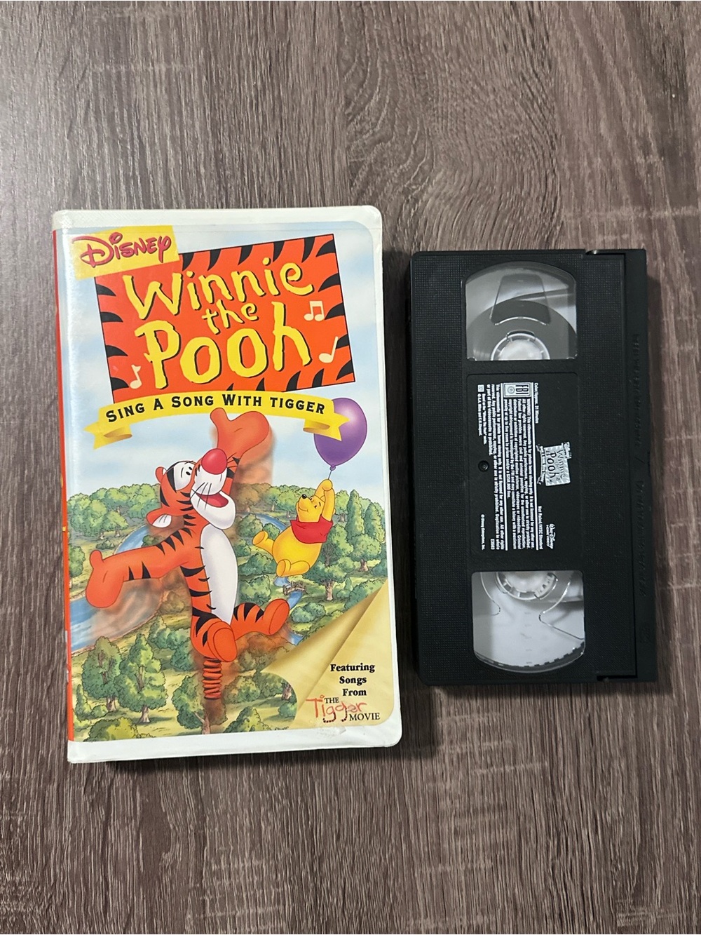 Winnie the Pooh Sing A Song With Tigger VHS
